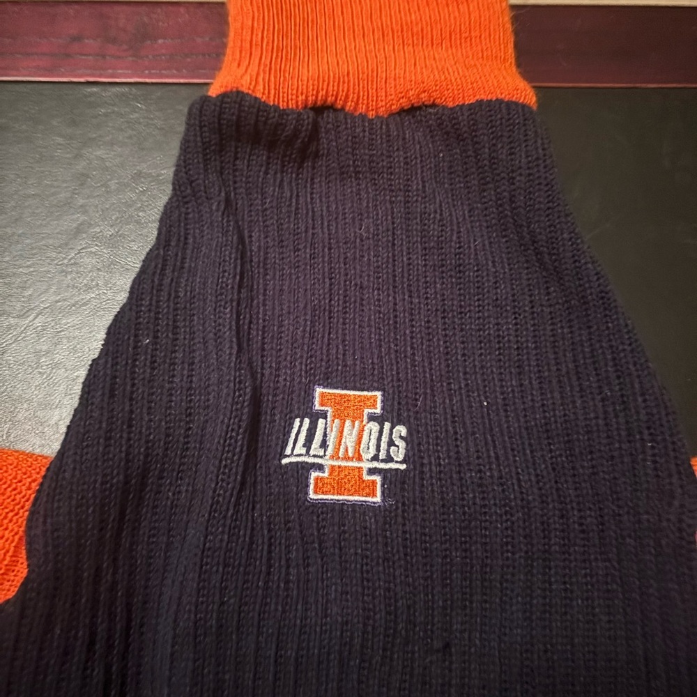 Gently used Illinois Dog Sweater